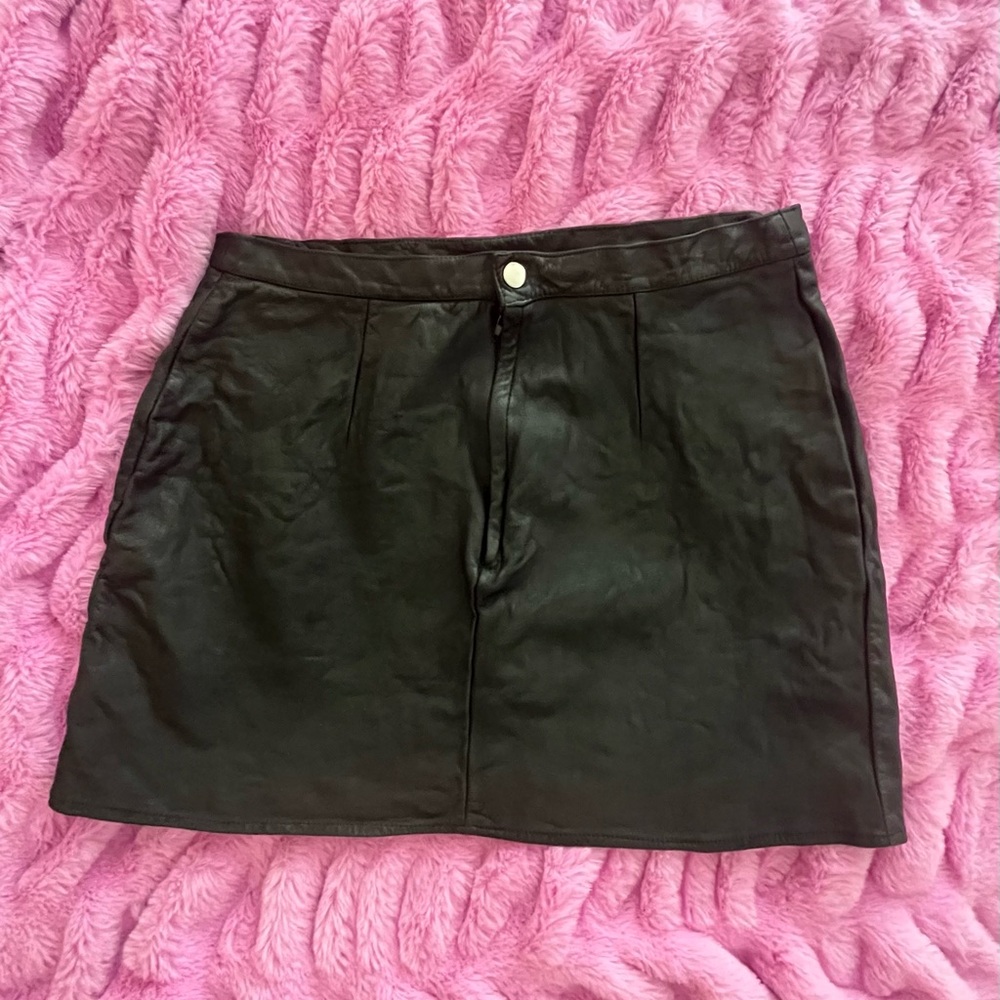 Vintage Classic Black 100% Leather Skirt